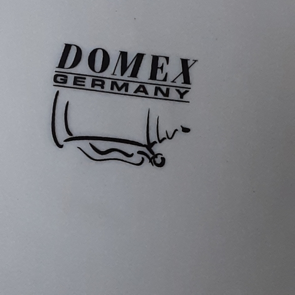 Munchen, Home of the Monks (Munich), Crest & Banners 5 1/4" Mug - Picture 7 of 7